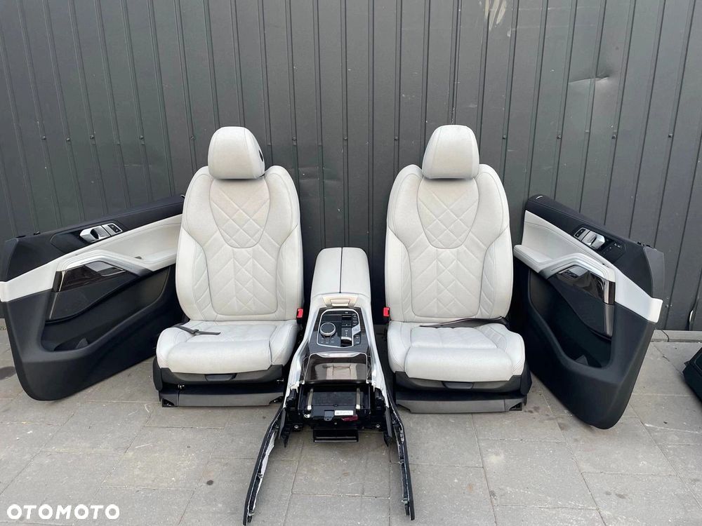 FOTELE TAPICERKA BOCZKI KANAPA TUNEL BMW X6 G06 SENSAFIN SILVERSTONE GRZANE - 1