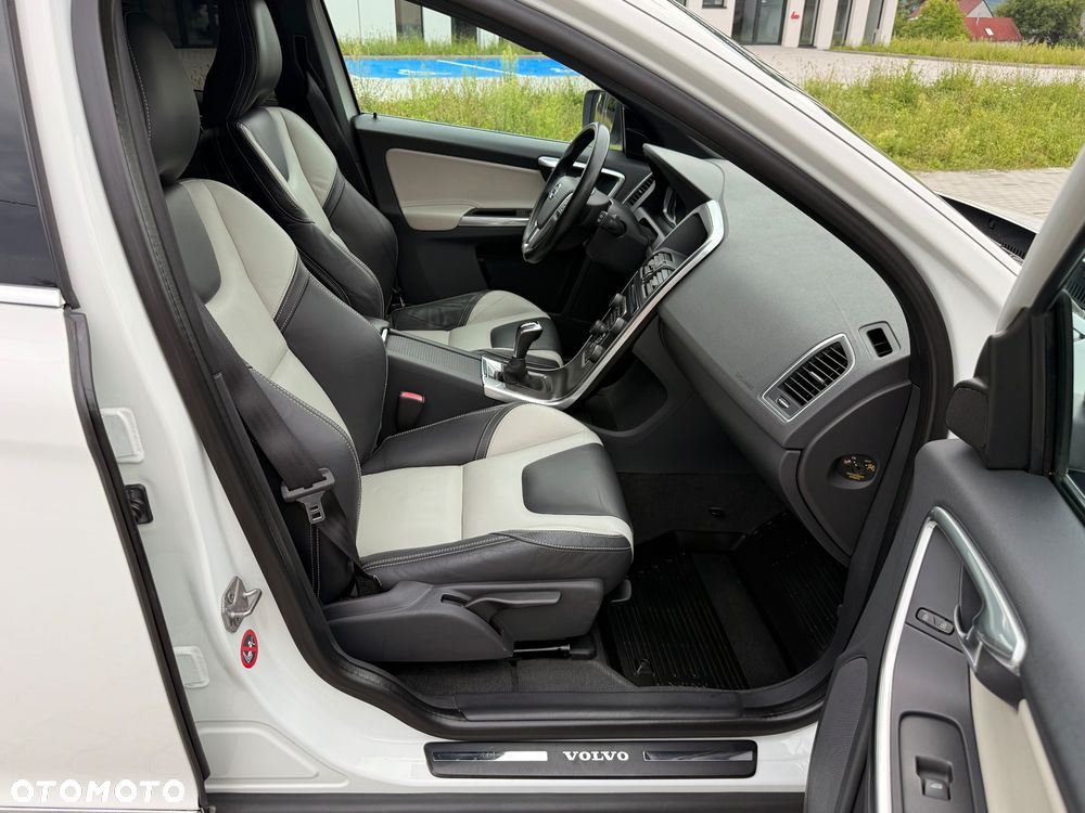 Volvo XC 60 D4 Drive-E Summum - 21