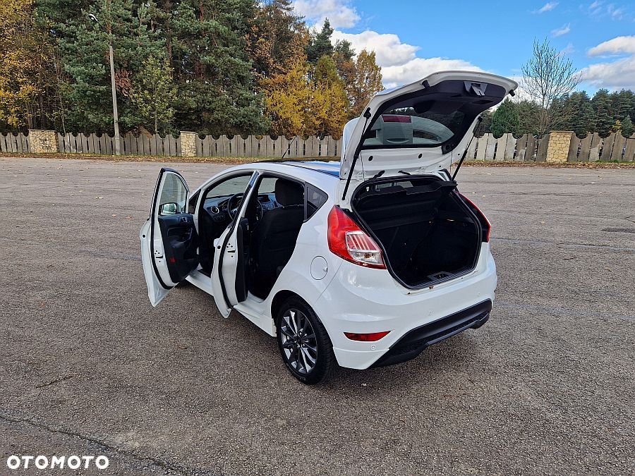 Ford Fiesta 1.0 EcoBoost S&S ST-LINE - 33