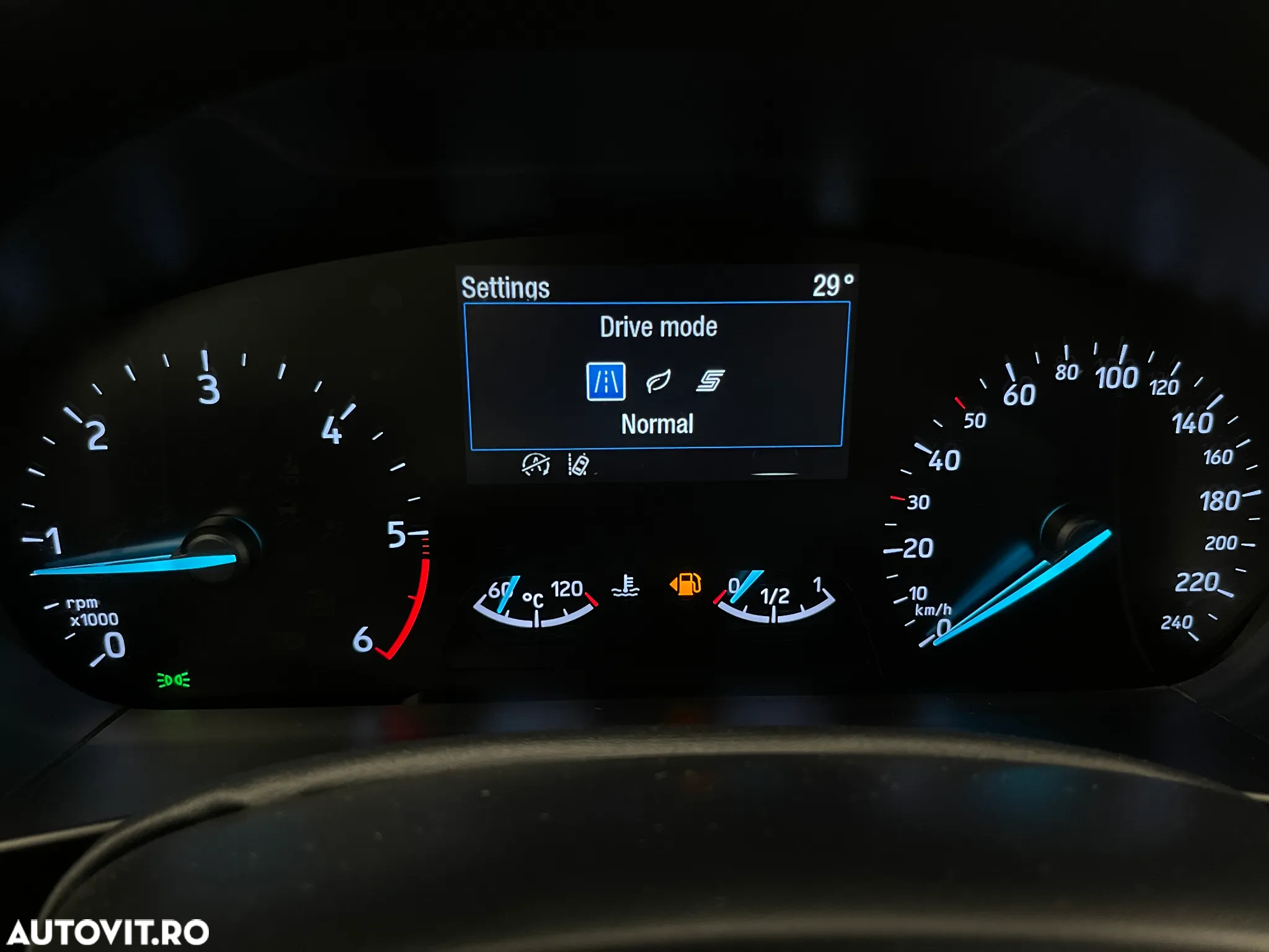 Ford Focus 1.5 EcoBlue Trend Edition - 19