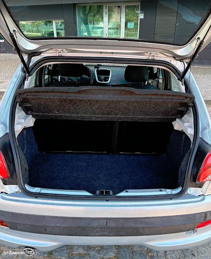 Peugeot 206+ 1.1 Urban - 10