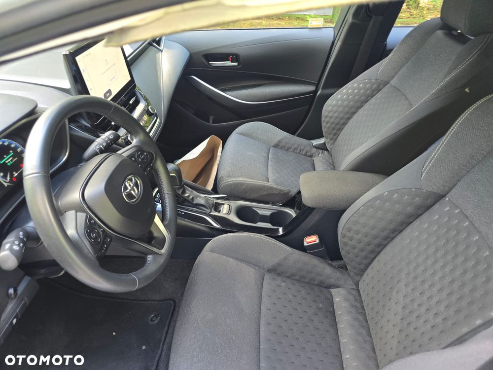 Toyota Corolla 1.8 Hybrid Comfort - 16