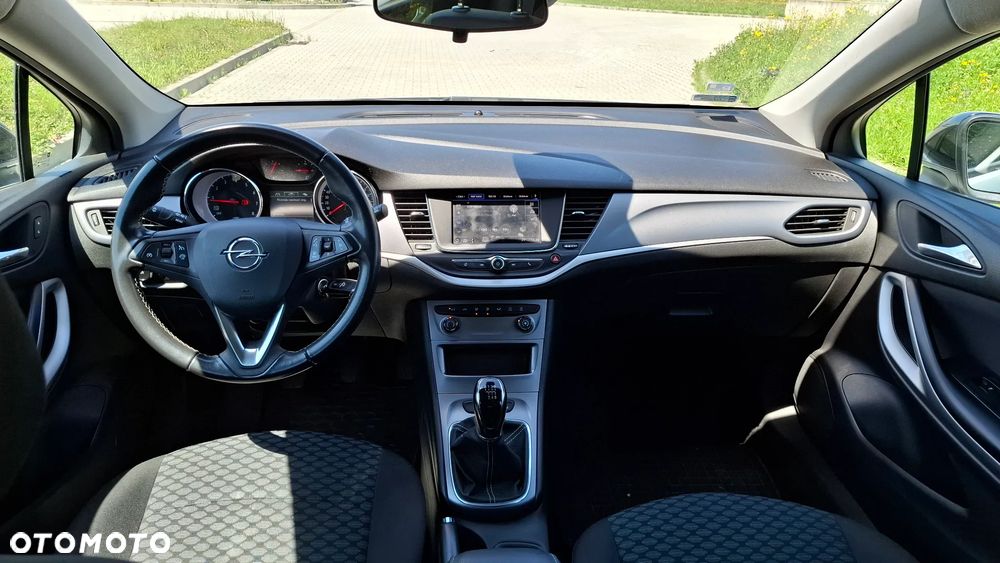 Opel Astra 1.2 T Edition S&S - 8