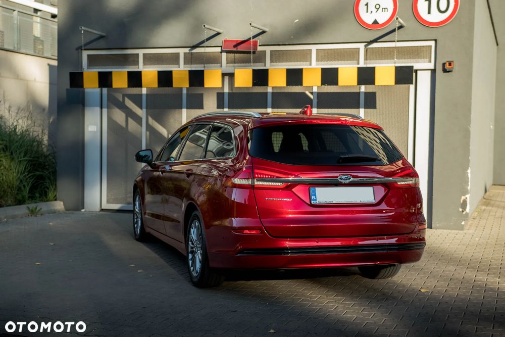 Ford Mondeo - 8