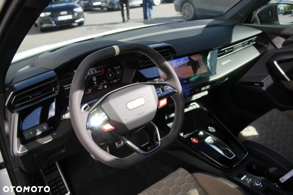 Audi RS3 Sportback - 17