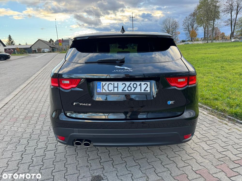 Jaguar F-Pace 2.0 i4D RWD Portfolio - 11