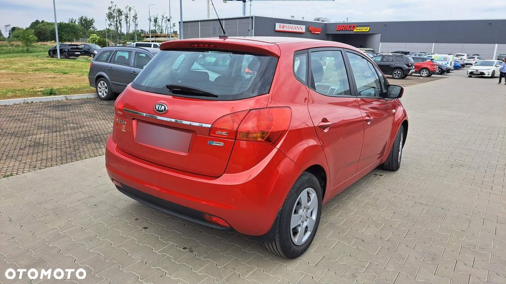 Kia Venga 1.6 M - 8