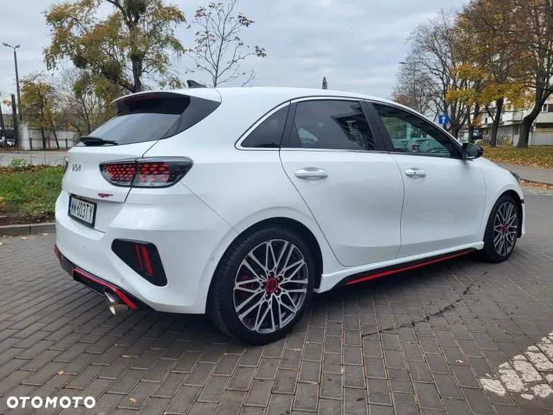 Kia Ceed 1.6 T-GDI GT DCT - 32