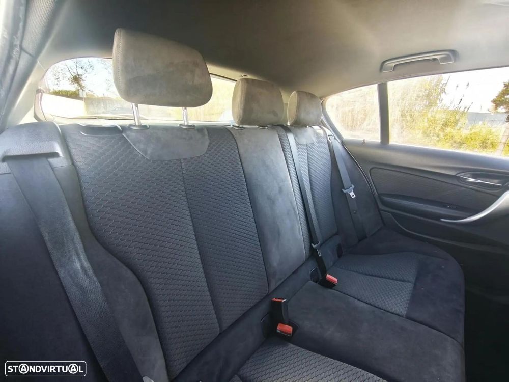 BMW 120 d Pack M - 18