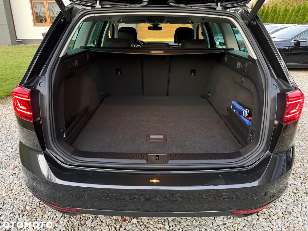 Volkswagen Passat Variant 2.0 TDI EVO Business DSG - 28