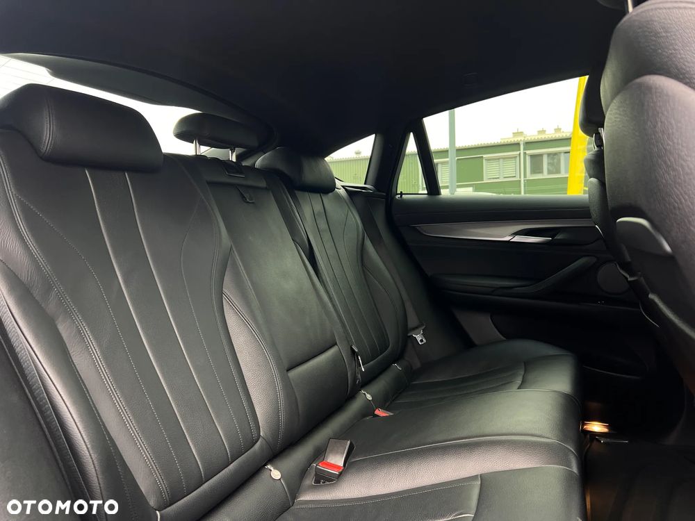 BMW X6 xDrive40d - 34