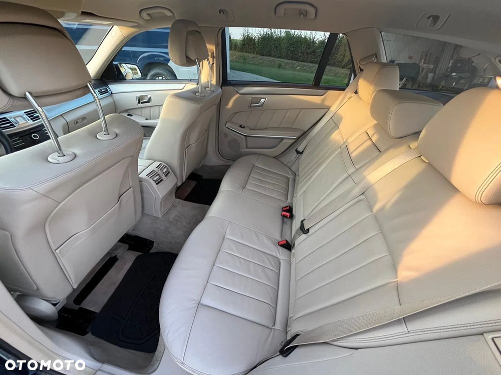 Mercedes-Benz Klasa E 200 BlueTEC 7G-TRONIC Edition - 10