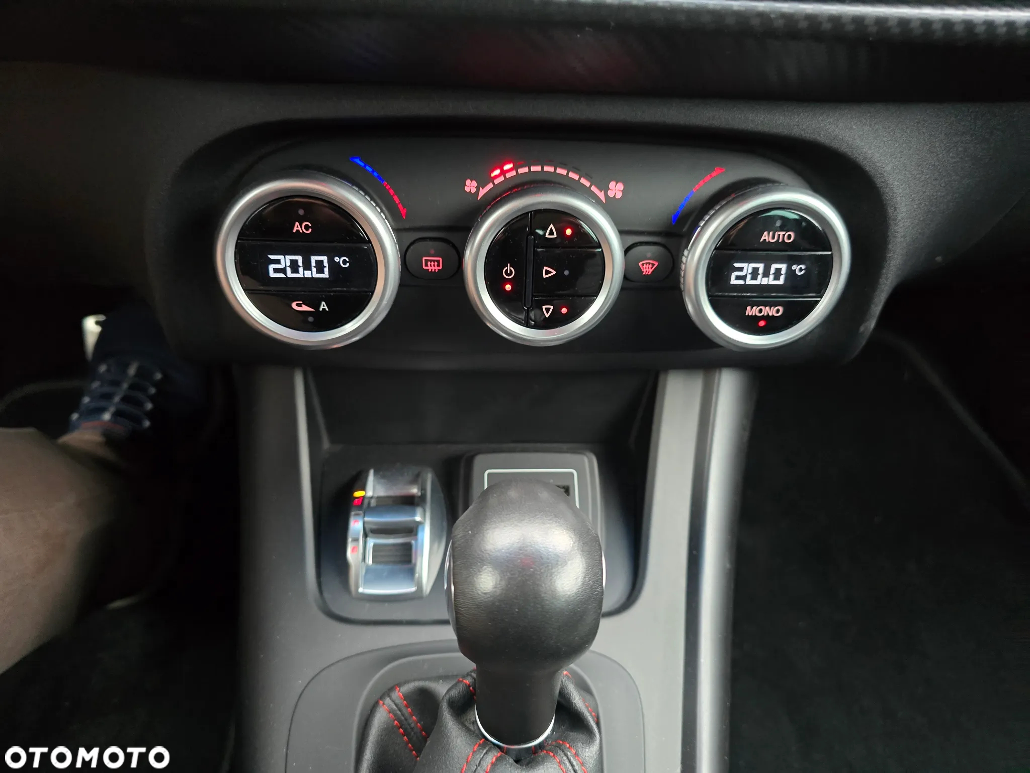 Alfa Romeo Giulietta 1750 TBi Veloce TCT - 22