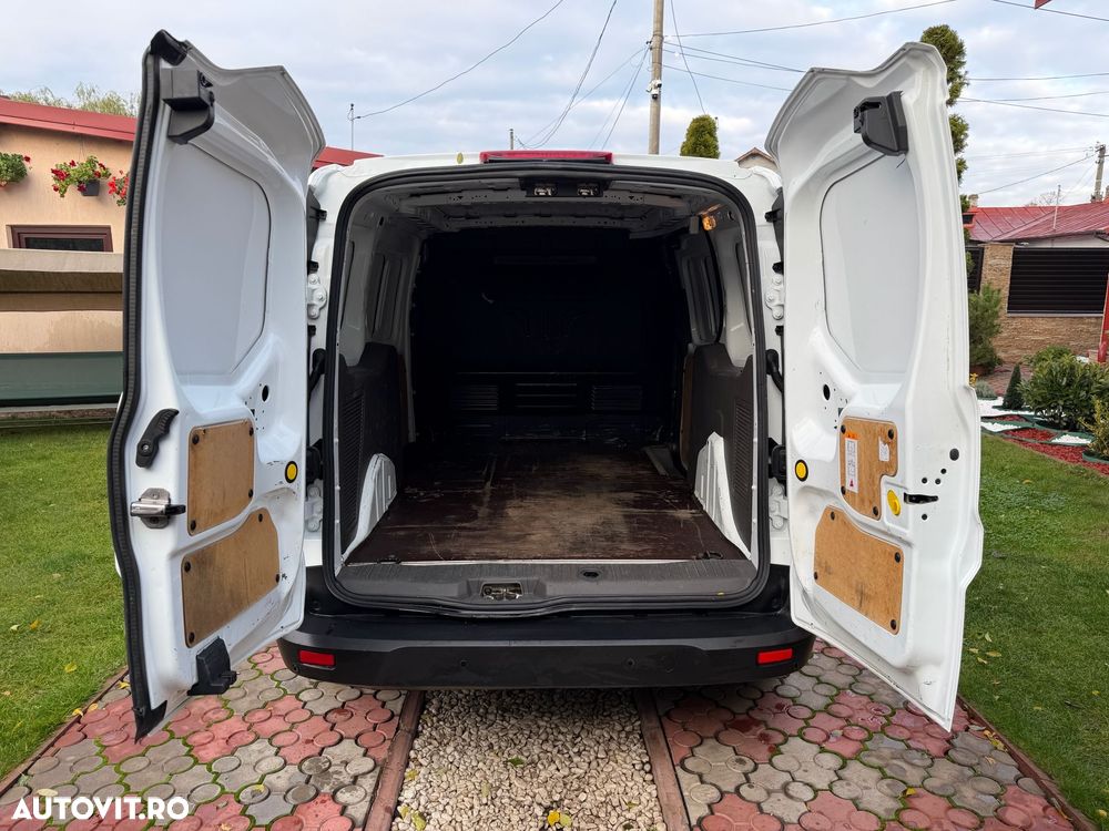 Ford Transit Connect - 13