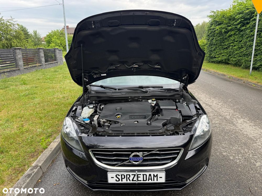 Volvo V40 D2 Summum - 11
