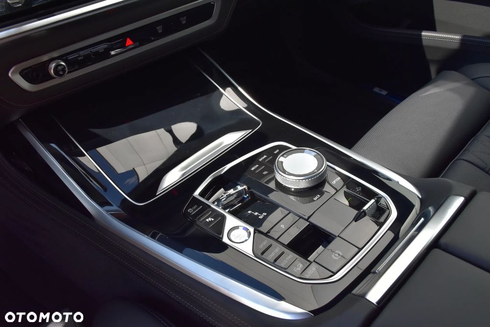 BMW X7 xDrive40d mHEV Individual Edition sport - 21