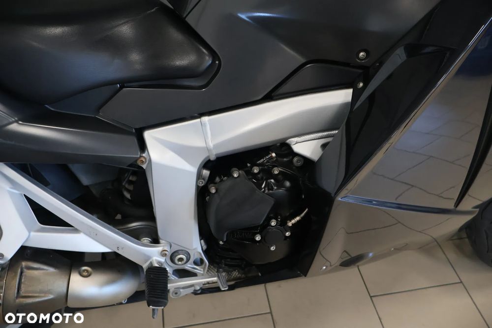 BMW K - 9