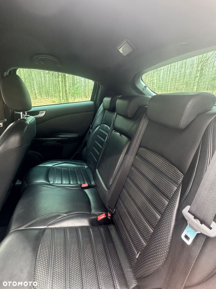 Alfa Romeo Giulietta 2.0 JTDM Exclusive - 10