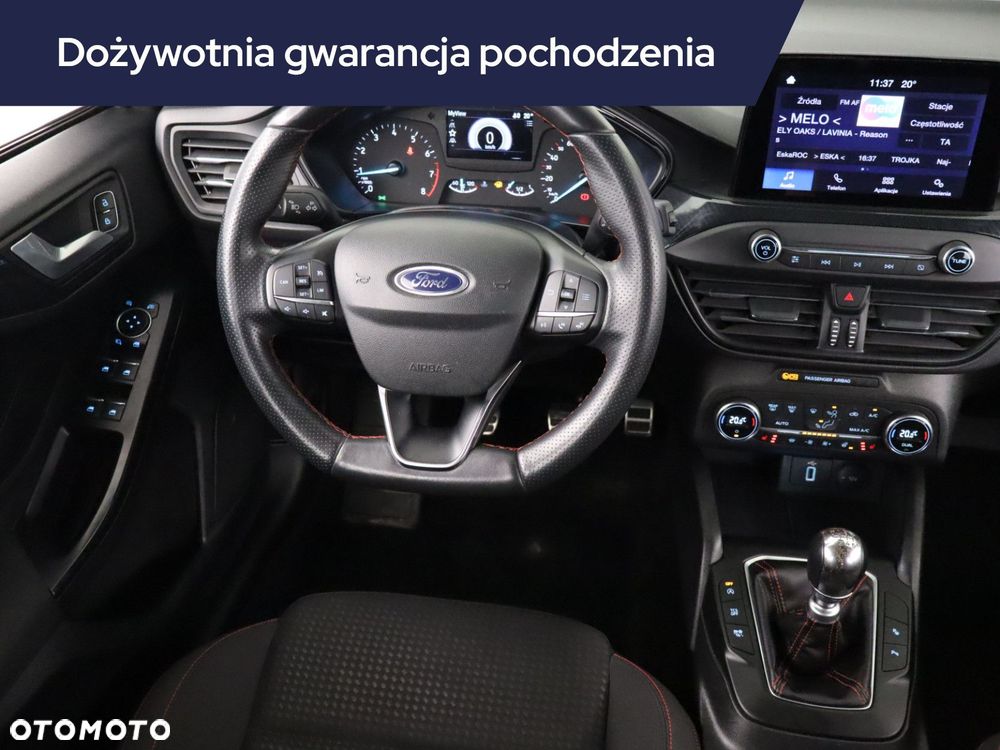 Ford Focus SW - 9