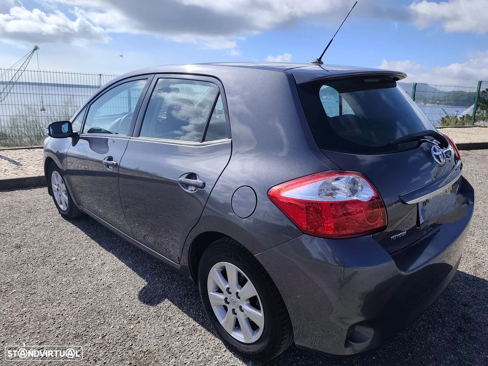 Toyota Auris 1.4 D-4D Com. +P.Style 110g - 4