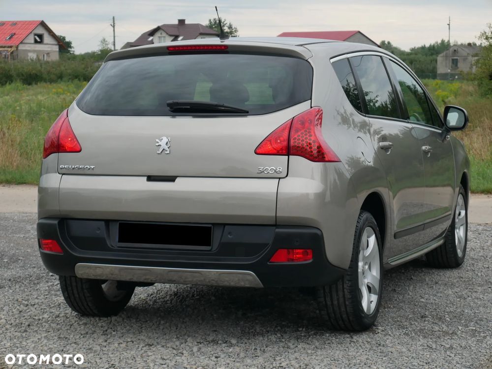Peugeot 3008 1.6 HDi Premium - 9