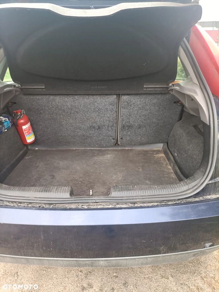 Ford Focus Ambiente - 11