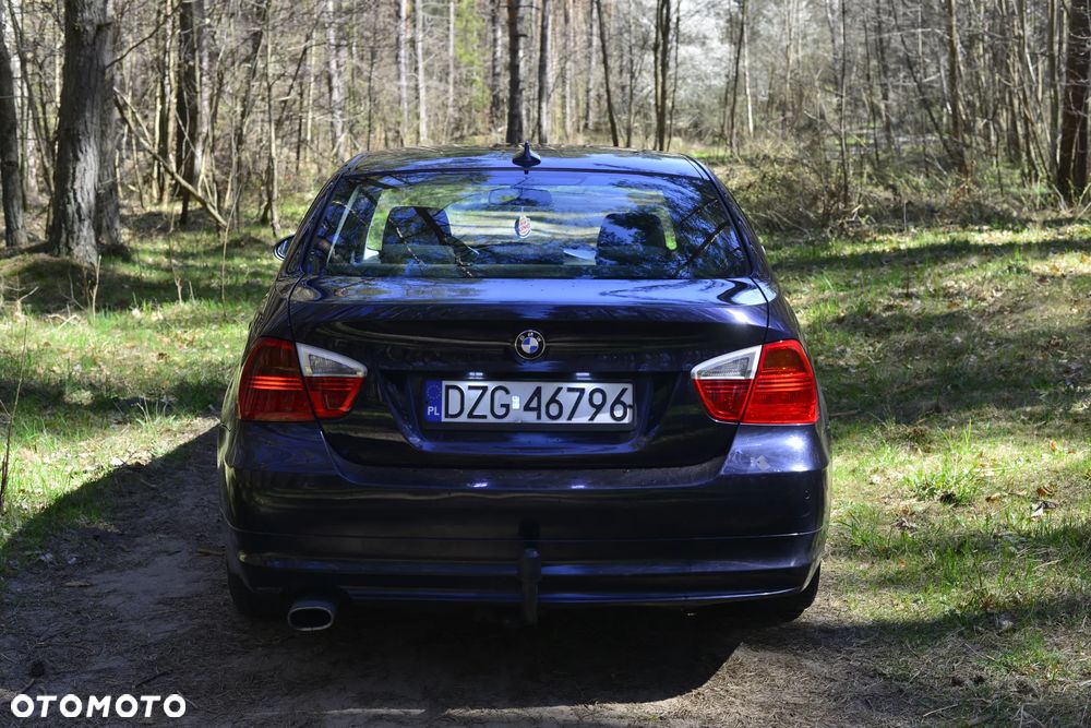 BMW Seria 3 318d - 5