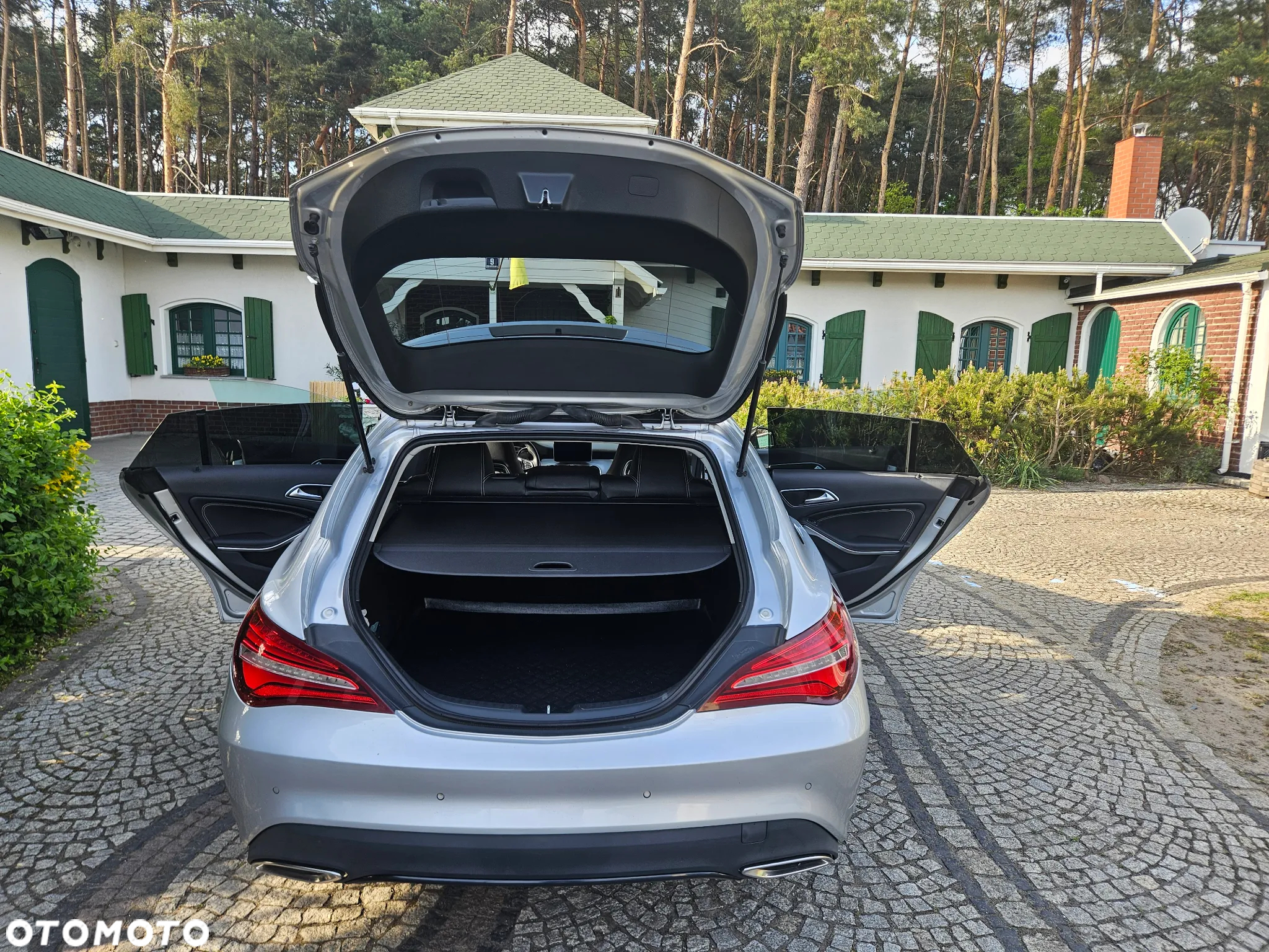 Mercedes-Benz CLA Shooting Brake 180 d 7G-DCT AMG Line - 16