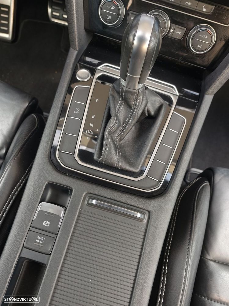 VW Passat Variant 2.0 TDi R-Line DSG - 6