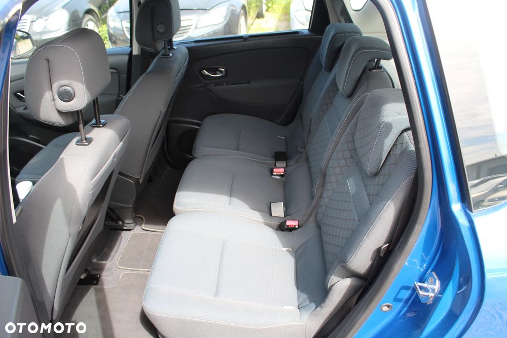Renault Scenic dCi 110 Expression - 28