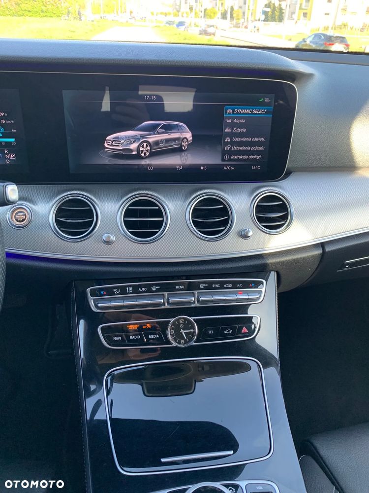 Mercedes-Benz Klasa E 220 d T 9G-TRONIC Exclusive - 7