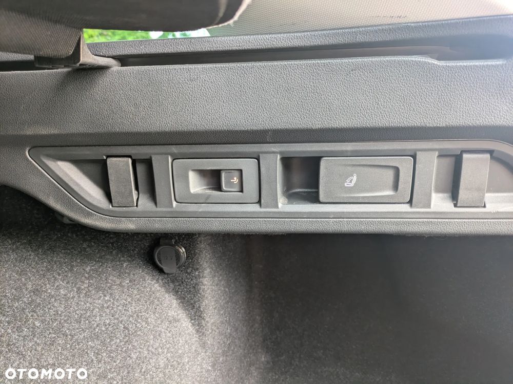 Skoda Octavia 2.0 TDI DSG Clever - 18