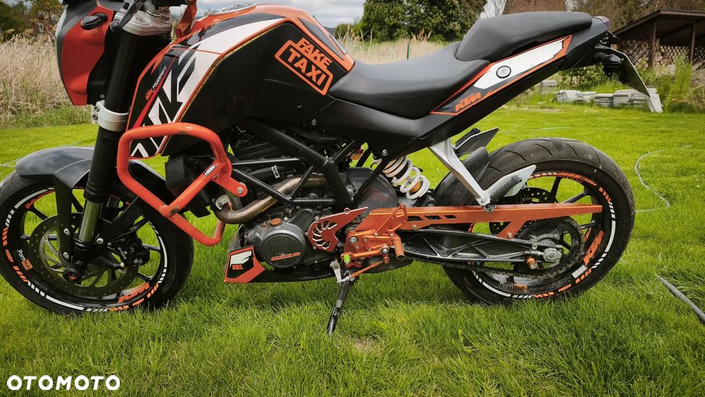 KTM Duke 125 - 8