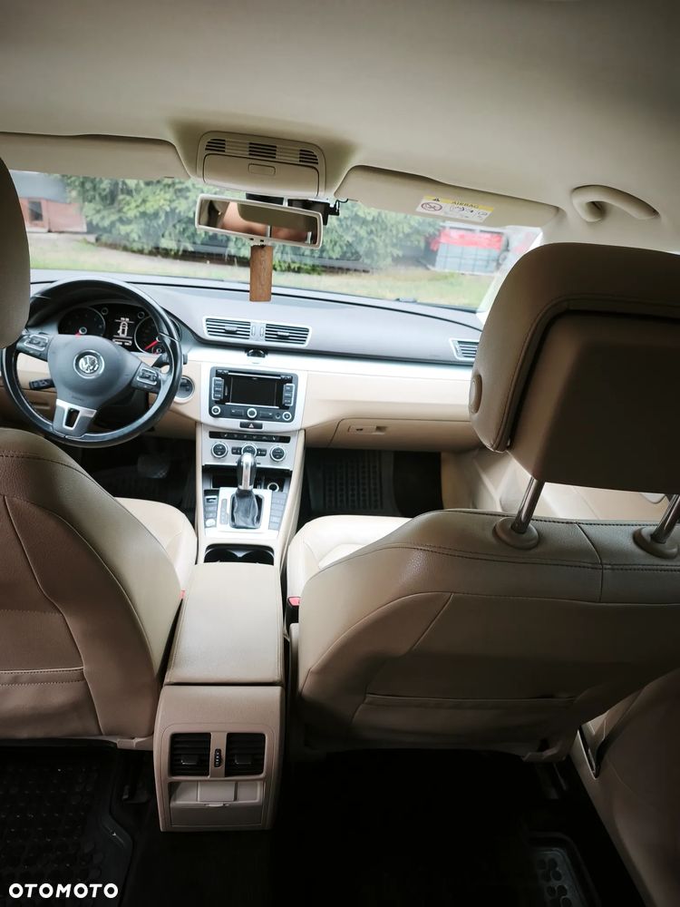 Volkswagen Passat - 6