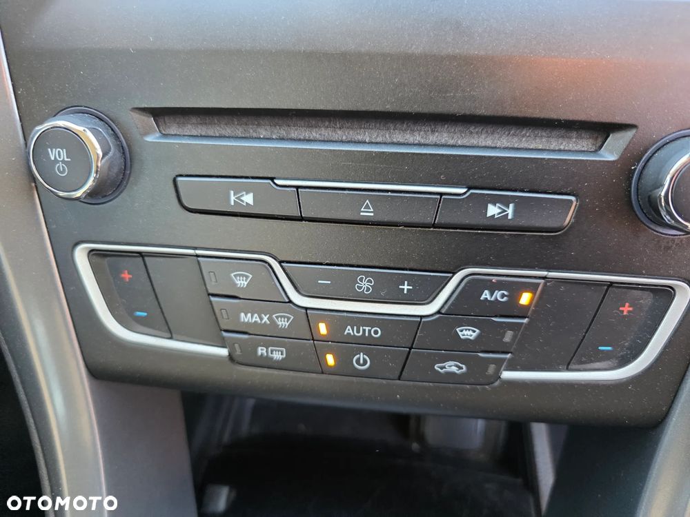 Ford Mondeo 1.6 TDCi Titanium - 21
