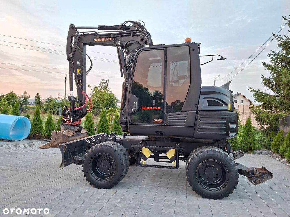 Takeuchi TB295W - 17