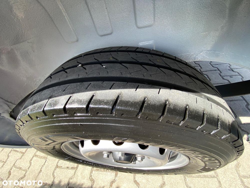 Renault MASTER 2,3 DCI 135KM L2H2 ŚREDNIAK TYLKO 75.000 KM - 28