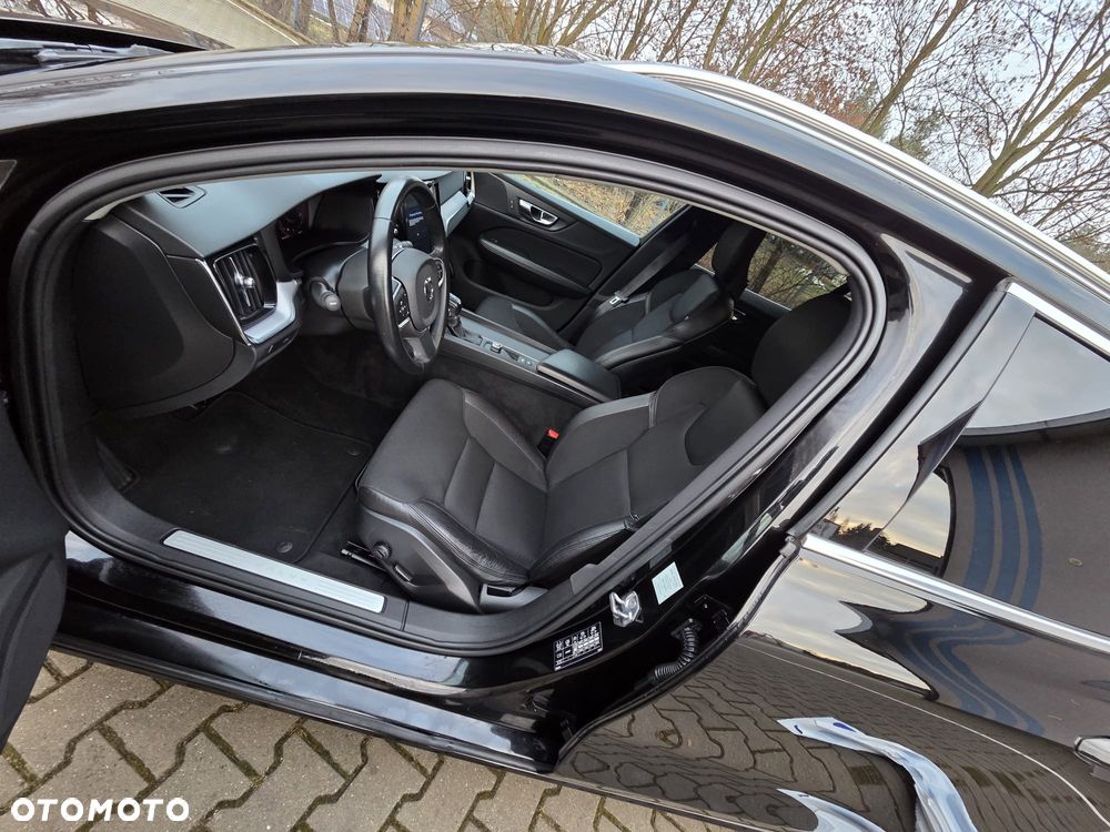 Volvo V60 D4 Geartronic Momentum Pro - 9