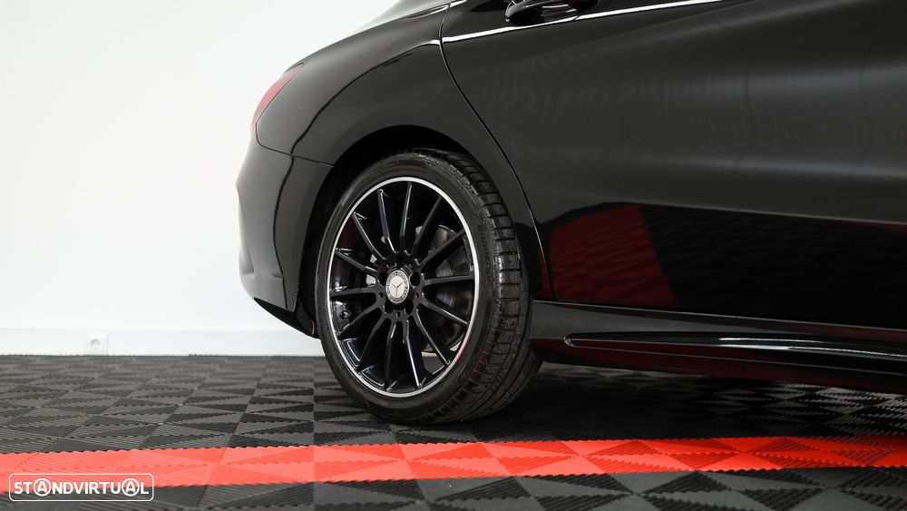 Mercedes-Benz CLA 180 d 7G-DCT AMG Line - 14