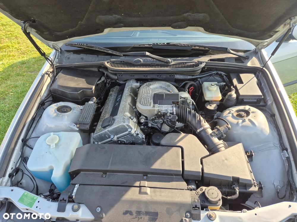 BMW Seria 3 318ti - 35