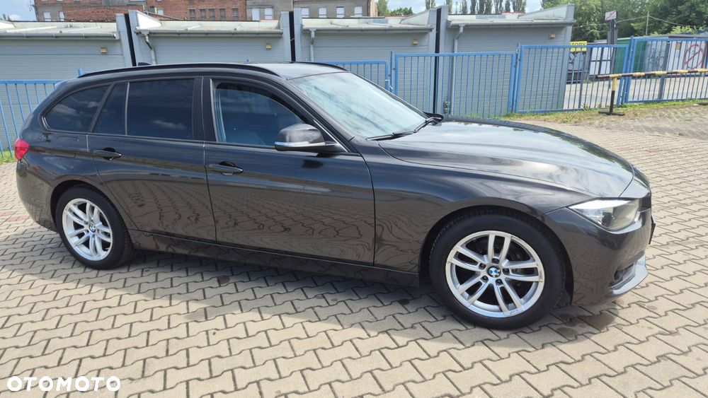 BMW Seria 3 316d - 4