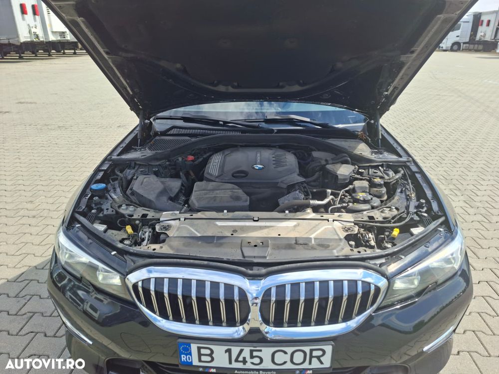 BMW Seria 3 320d xDrive AT - 7