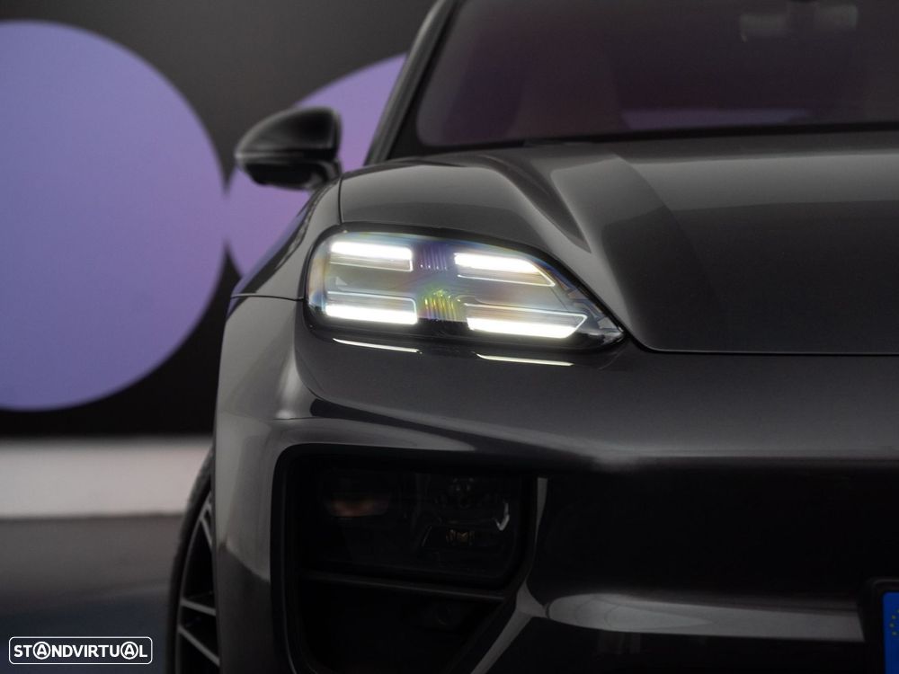 Porsche Macan Electric 4 - 10