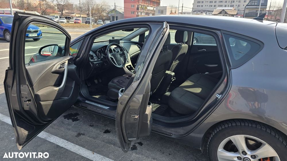 Opel Astra 1.7 CDTI - 9