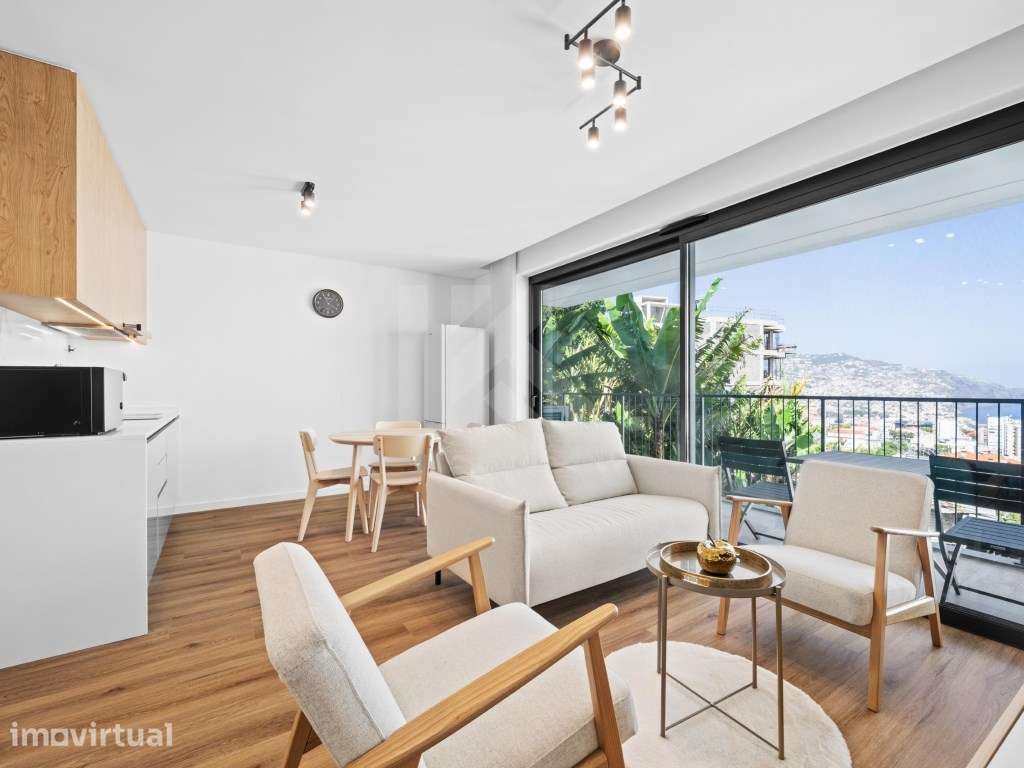 Apartamento T1 +1 - Barreiros, São Martinho, Funchal - Grande imagem: 2/25