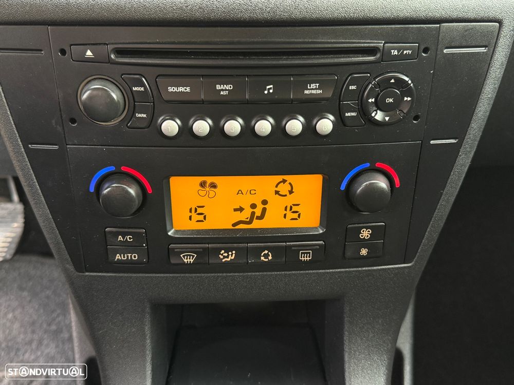 Citroën C4 1.4 16V VTR Pack - 27