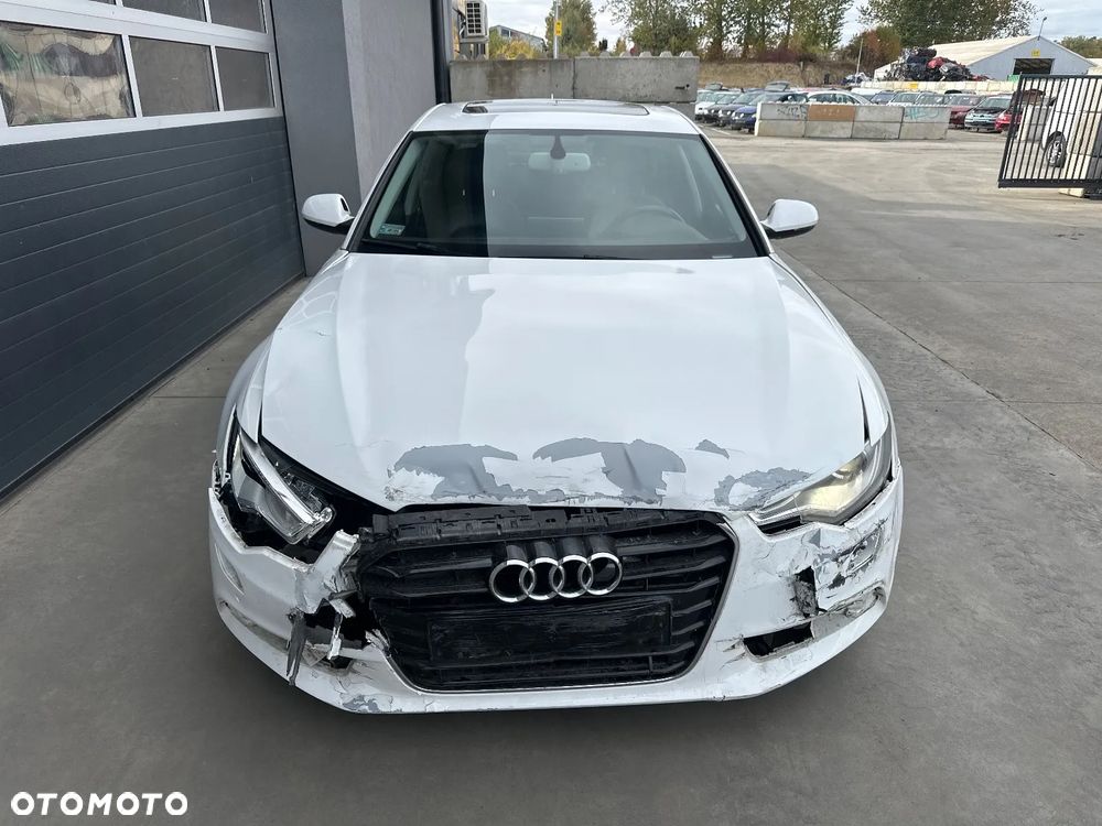 Audi A6 Avant 2012 photo 5