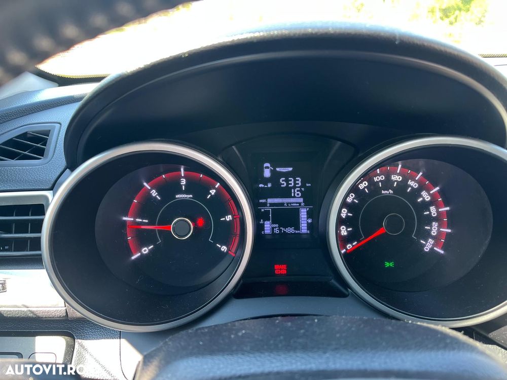 SsangYong Tivoli e-XDi 160 4WD Start/Stop Crystal - 7