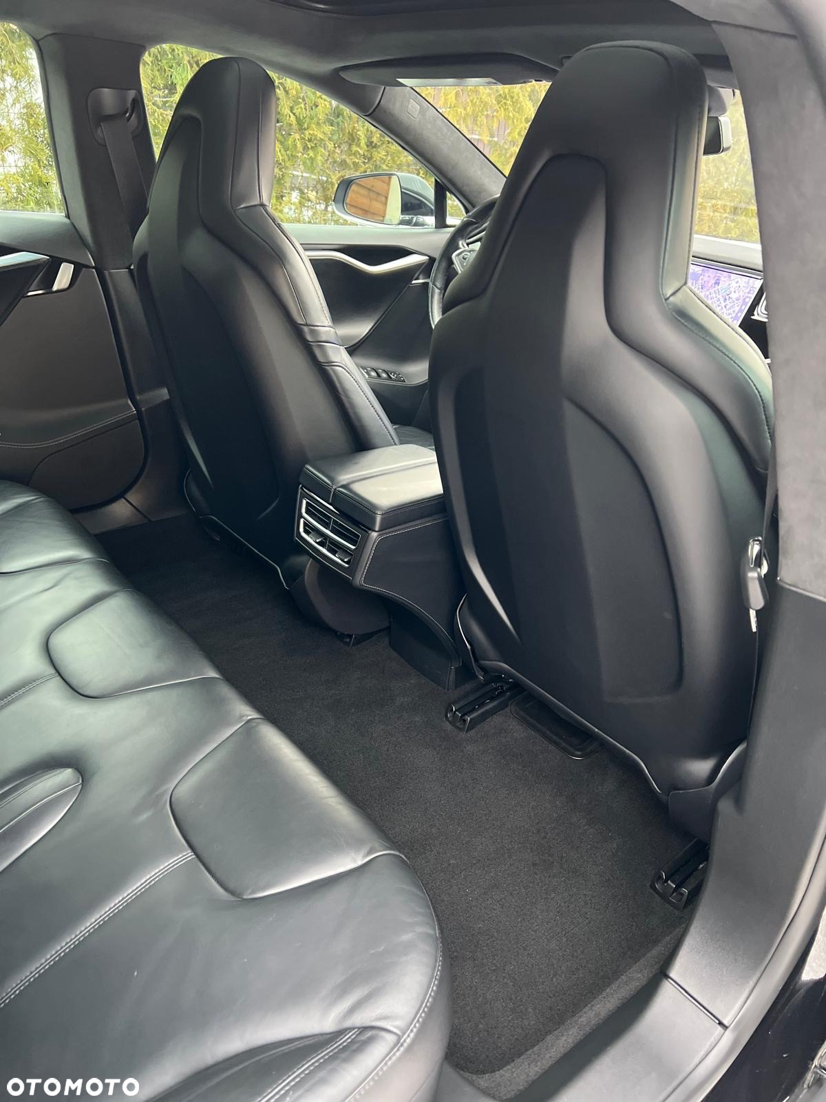 Tesla Model S 75 D - 2