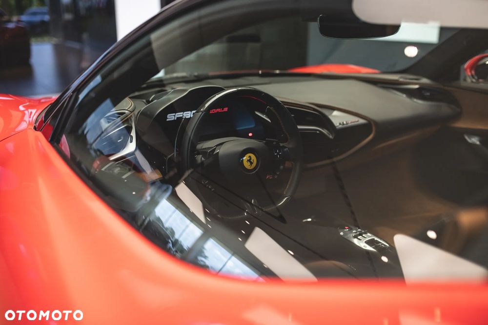 Ferrari SF90 Stradale - 25